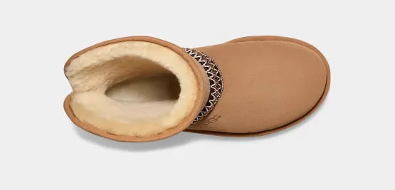 UGG Classic Short Crescent Boot Chestnut 1161770