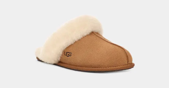 UGG Scuffette II Hausschuh Chestnut 1106872
