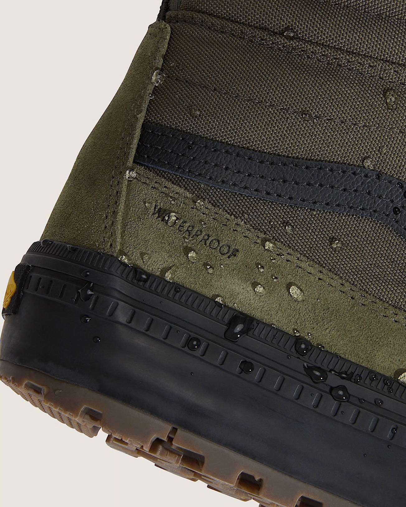 VANS SK8-HI MTE Waterproof Insulated Green Black VN000DAQ203