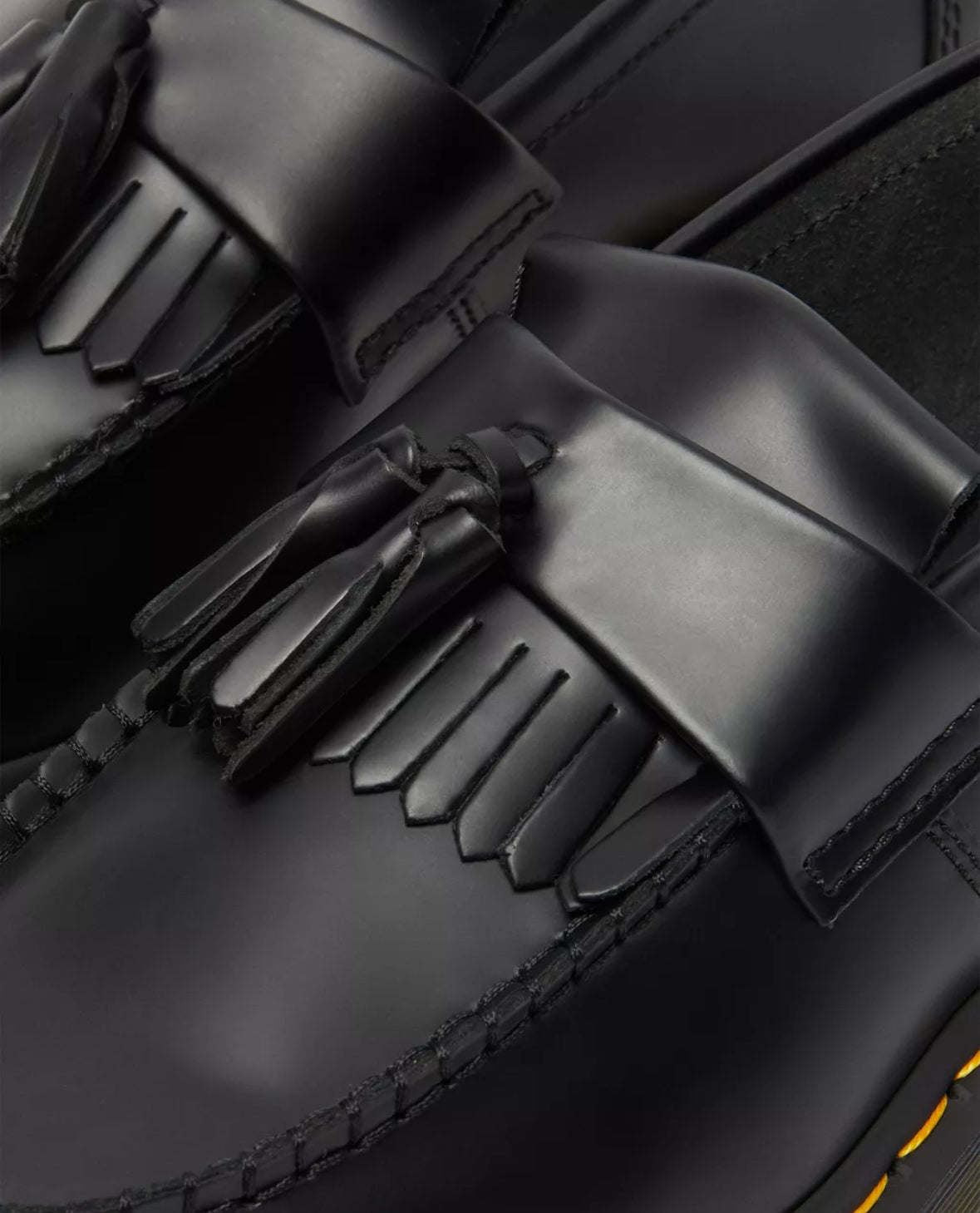Dr.Martens Adrian Black Smooth 22209001