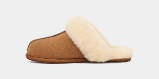 UGG Scuffette II Hausschuh Chestnut 1106872