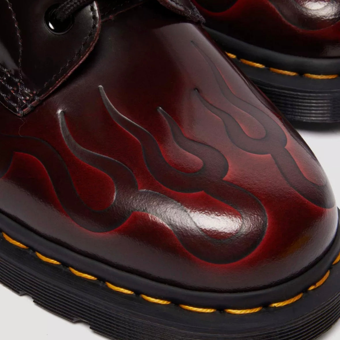 Dr.Martens 1460 Inferno Cherry Red Arcadia 41764600