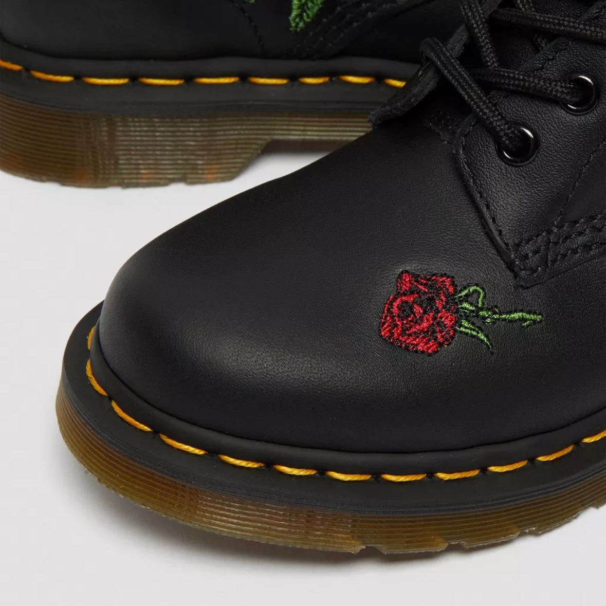 Dr.Martens 1460 Vonda Black Floral Rose 24722001