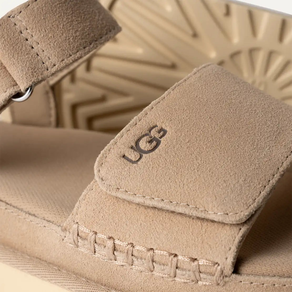 UGG Goldenstar Sandale Sand 1136783