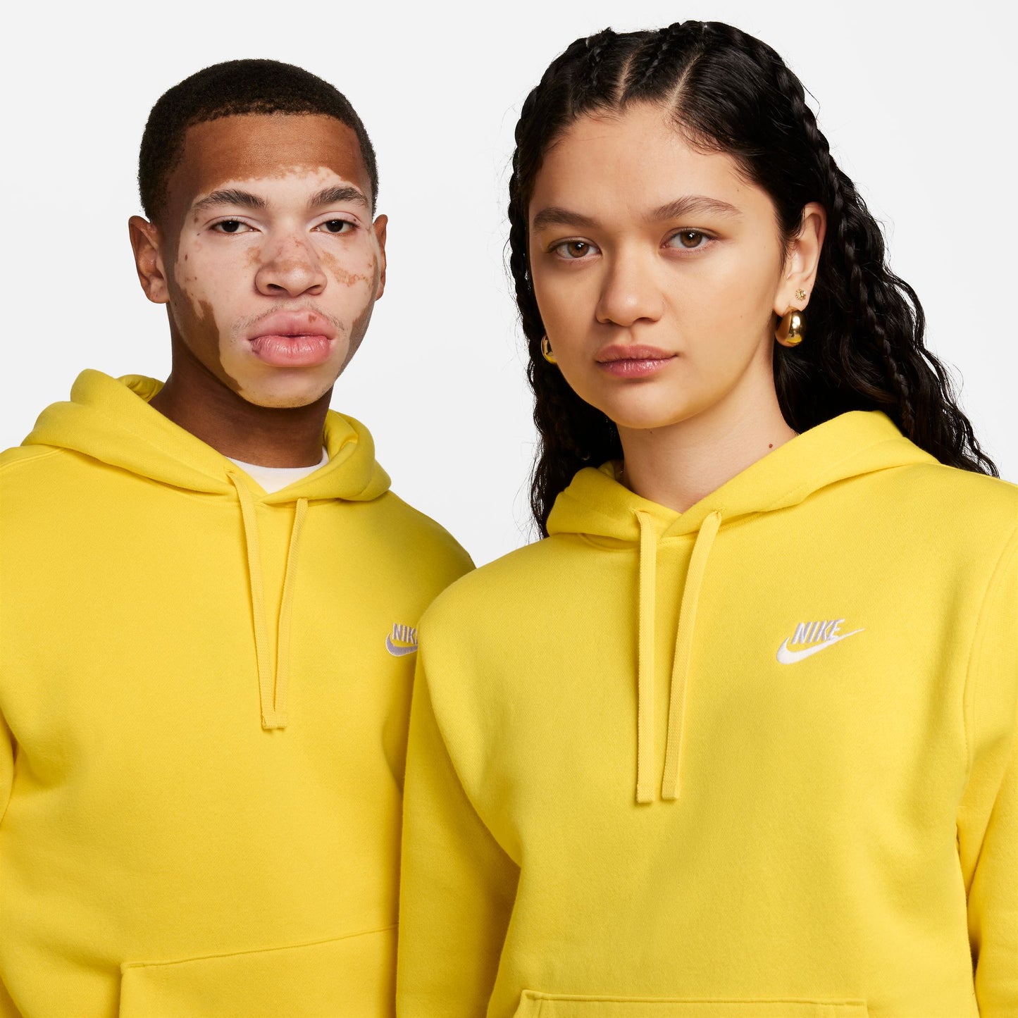 Nike Sportswear Club Pullover Hoodie Fleece Lightening BV2654-718
