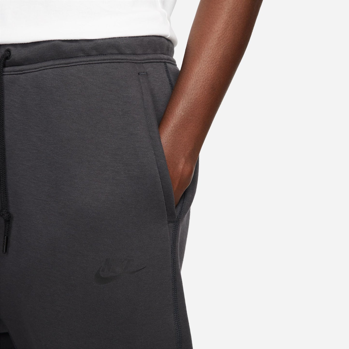 Nike Sportswear Tech Fleece Jogginghose Anthra FB8002-060