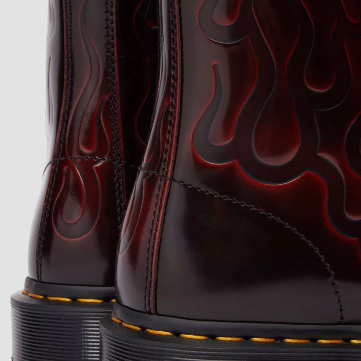 Dr.Martens 1460 Inferno Cherry Red Arcadia 41764600