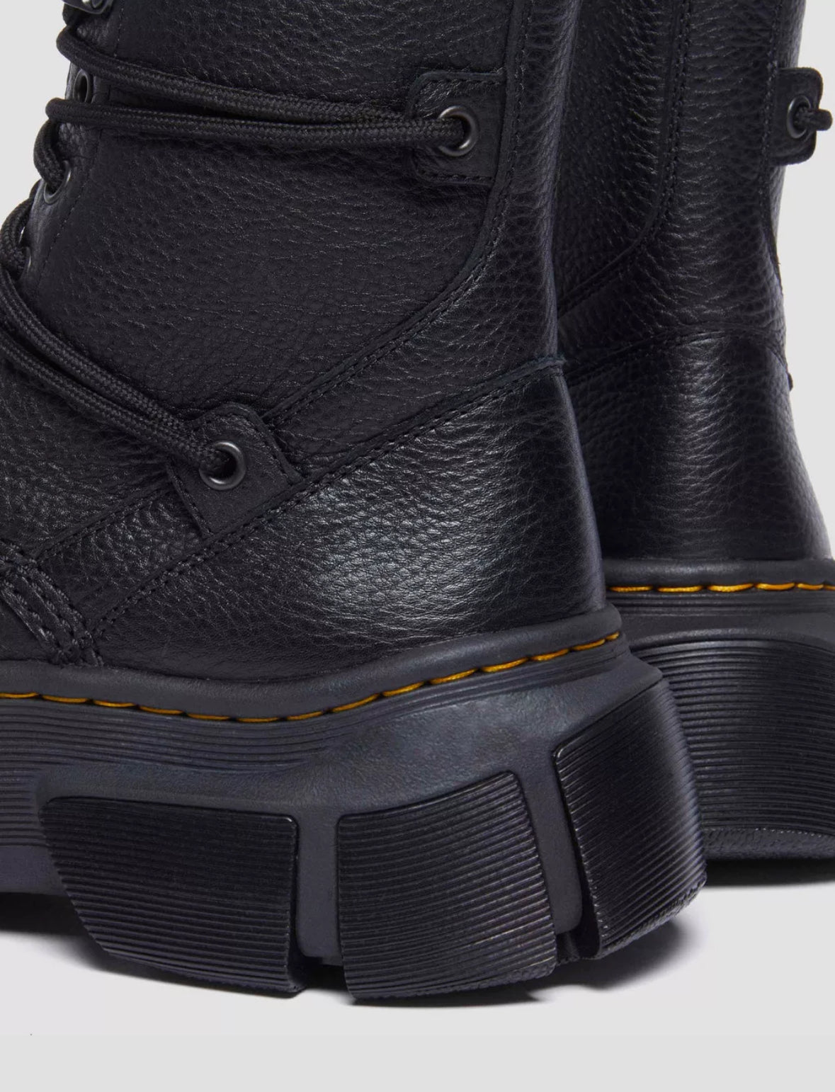 Dr.Martens DMXL Lace Boot Black 41646001