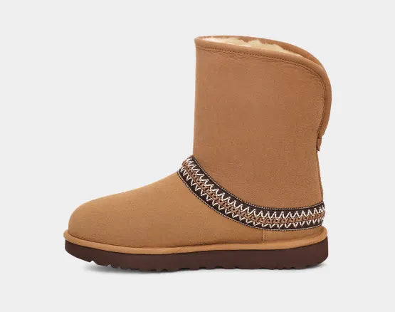 UGG Classic Short Crescent Boot Chestnut 1161770