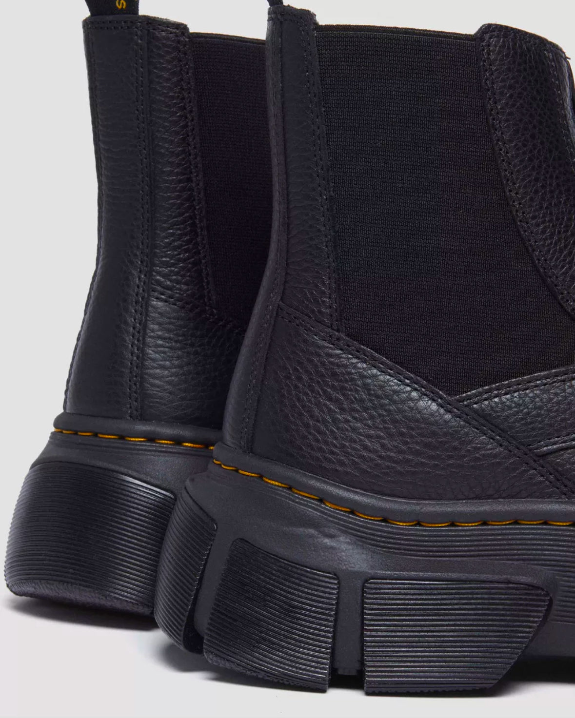 Dr.Martens DMXL Zip Chelsea Boot Black 41070001