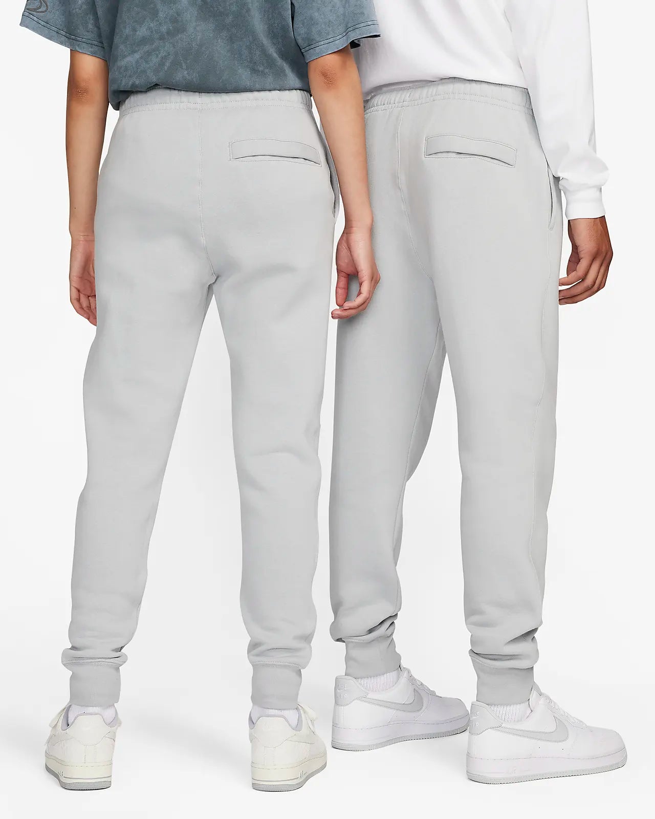 Nike Sportswear Club Jogginghose Fleece Light Smoke Grey BV2671-077