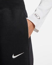 Lade das Bild in den Galerie-Viewer, Nike Sportswear Phoenix Fleece Jogginghose Black DQ5615-010
