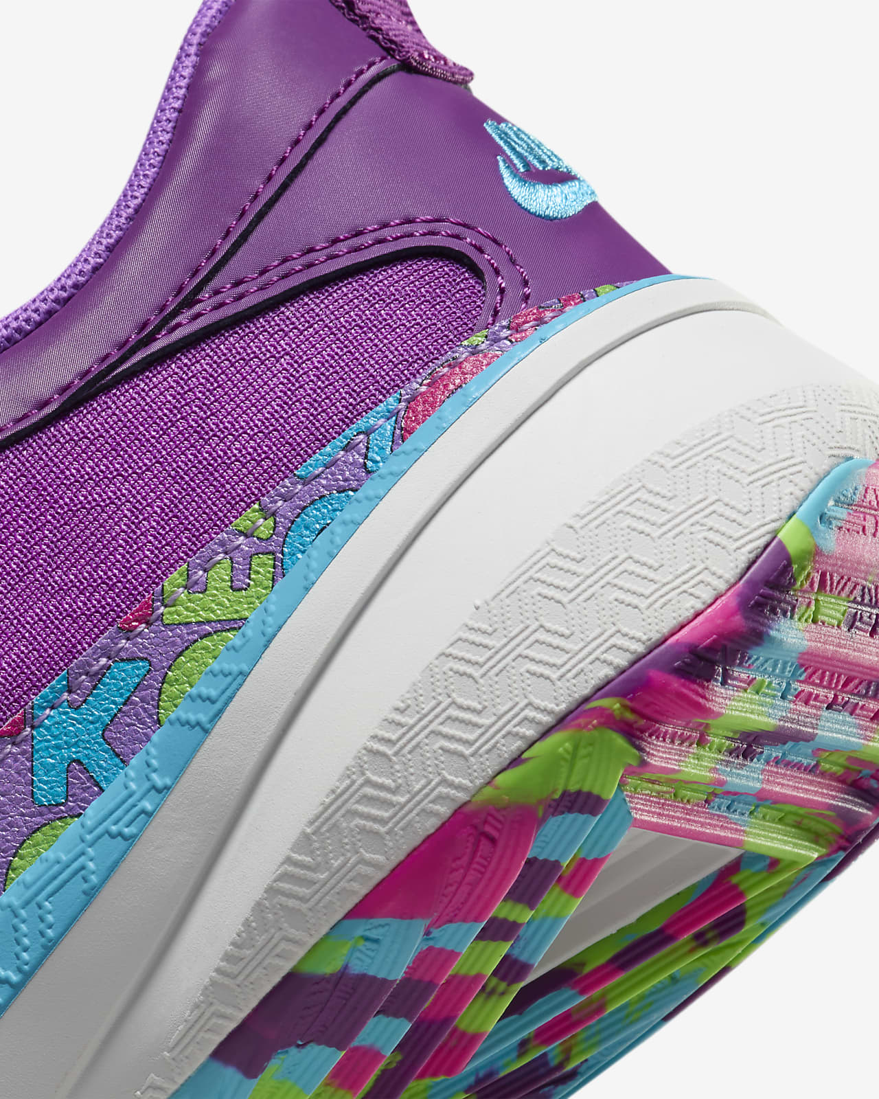 Nike Freak 5 Basketballschuh Berry Fuchsia DZ4486-500