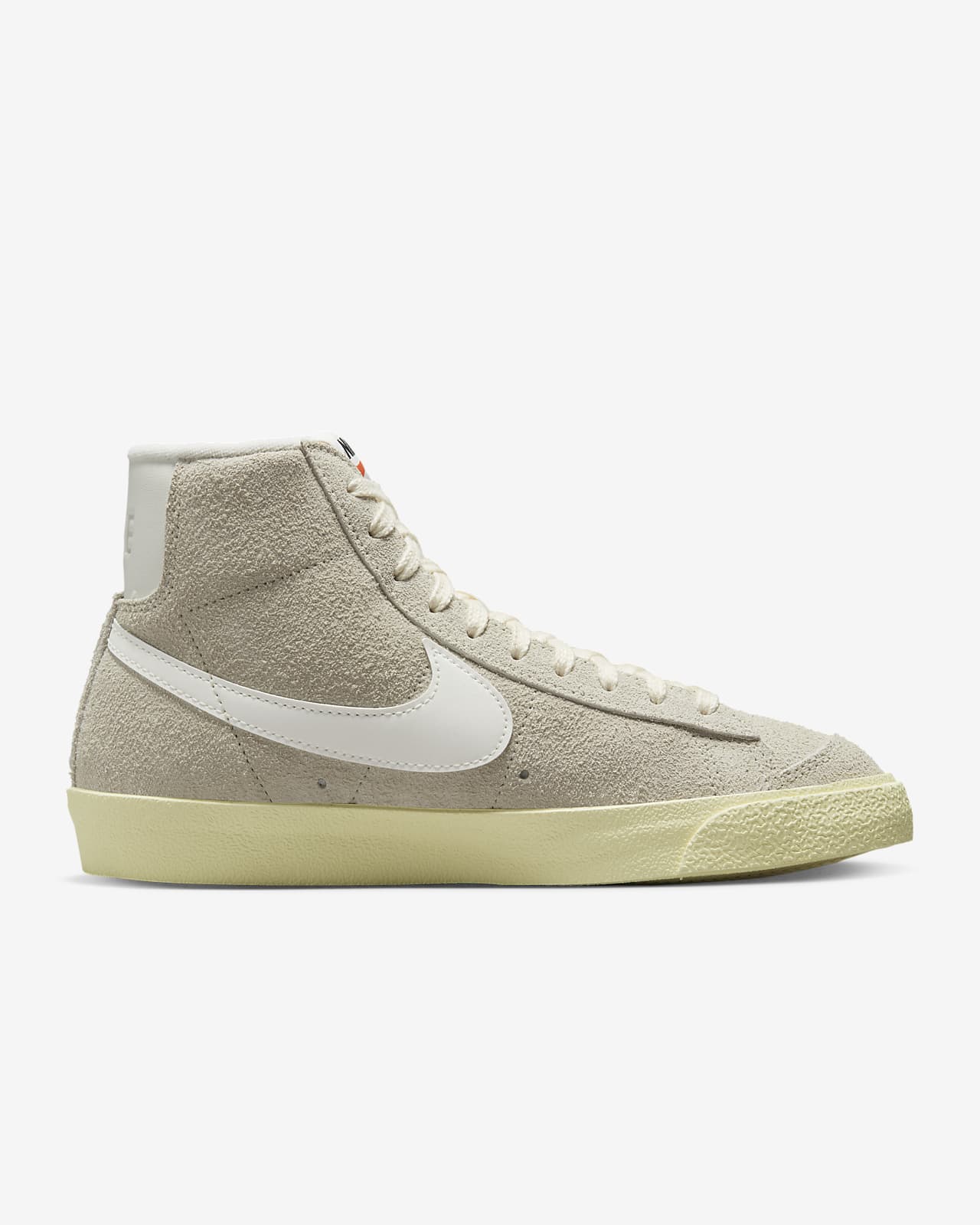 Nike Blazer Mid ‘77 Suede light bone DV7006-001