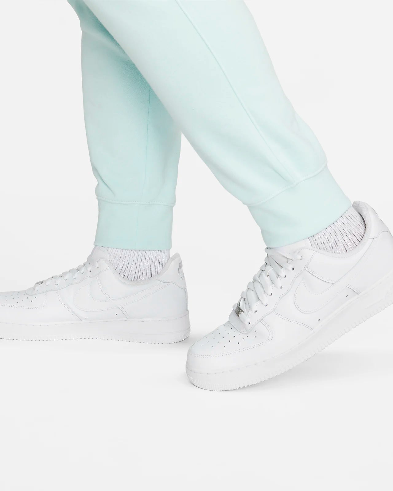 Nike Sportswear Club Jogginghose Fleece Jade Ice BV2671-346