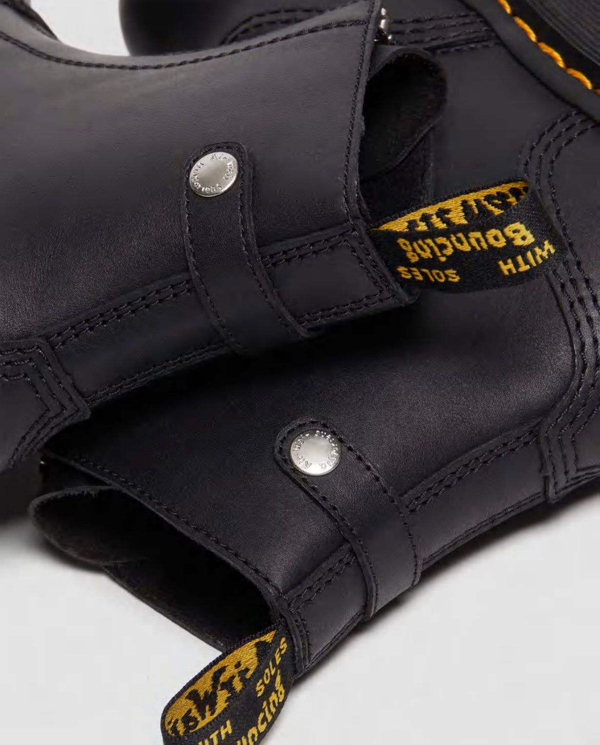Dr.Martens Jetta Plateau Black Sendal 27656001
