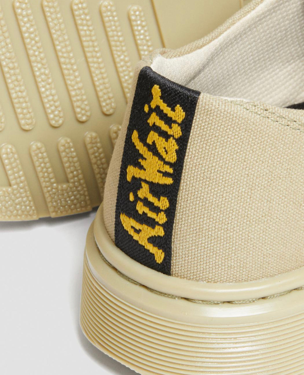 Dr.Martens Dante Canvas Pale Olive 30821358