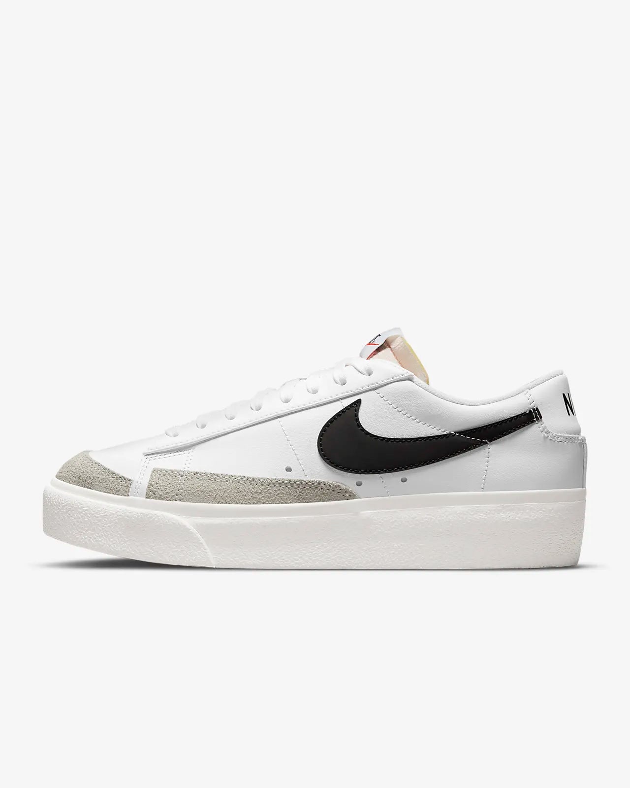 Nike Blazer Low Platform white black DJ0292-101