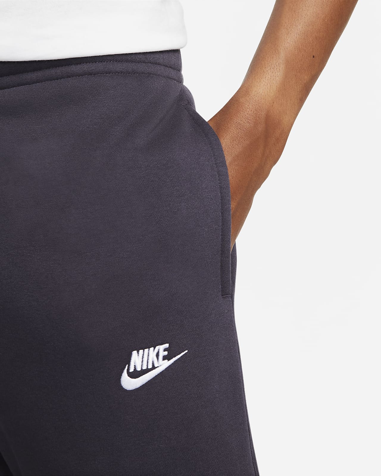 Nike Sportswear Club Jogginghose Fleece Cave Purple BV2671-540