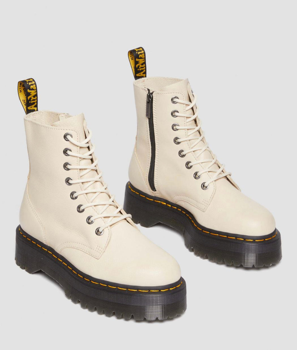 Dr.Martens Jadon III Parchment Beige Pisa Plateau 26378292