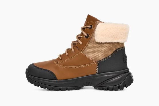 UGG Yose Fluff 2 Boot Chestnut 1130901