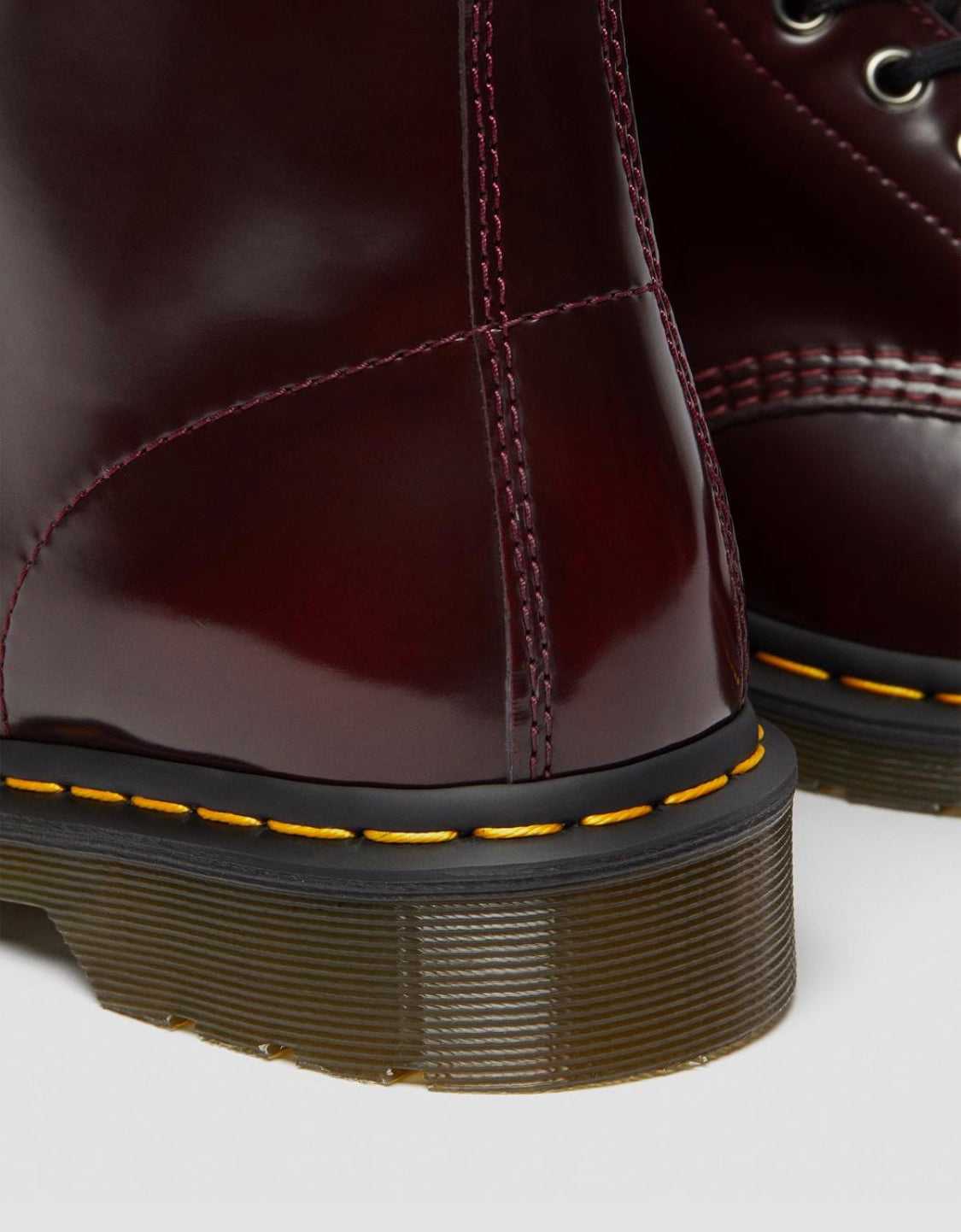 Dr.Martens Vegan 1460 Cherry Red Oxford Rub Off 23756600
