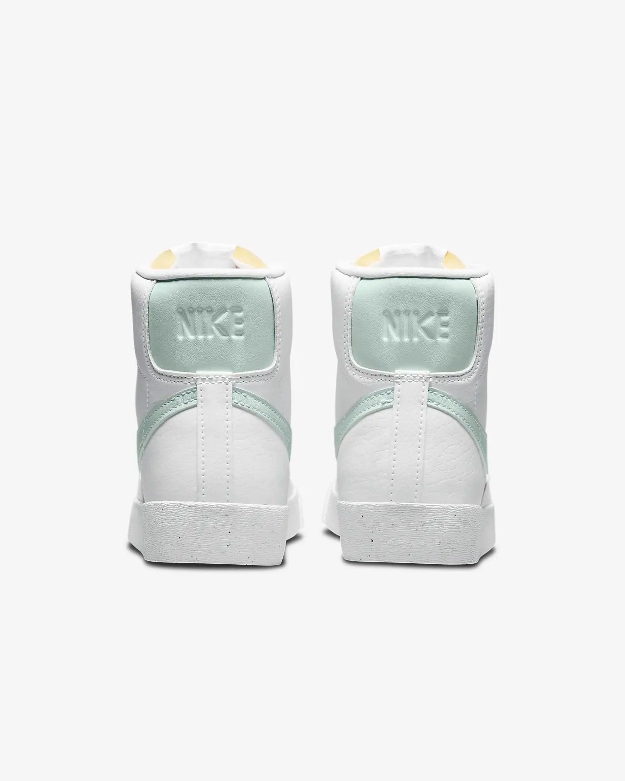 Nike Blazer Mid ‘77 Next Nature white barelygreen DQ4124-102