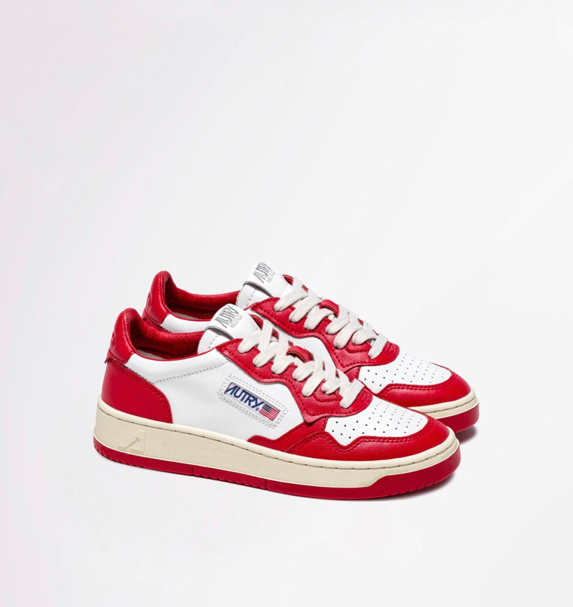 Autry Action Shoes Sneaker Medalist Low Men white red AULMWB02
