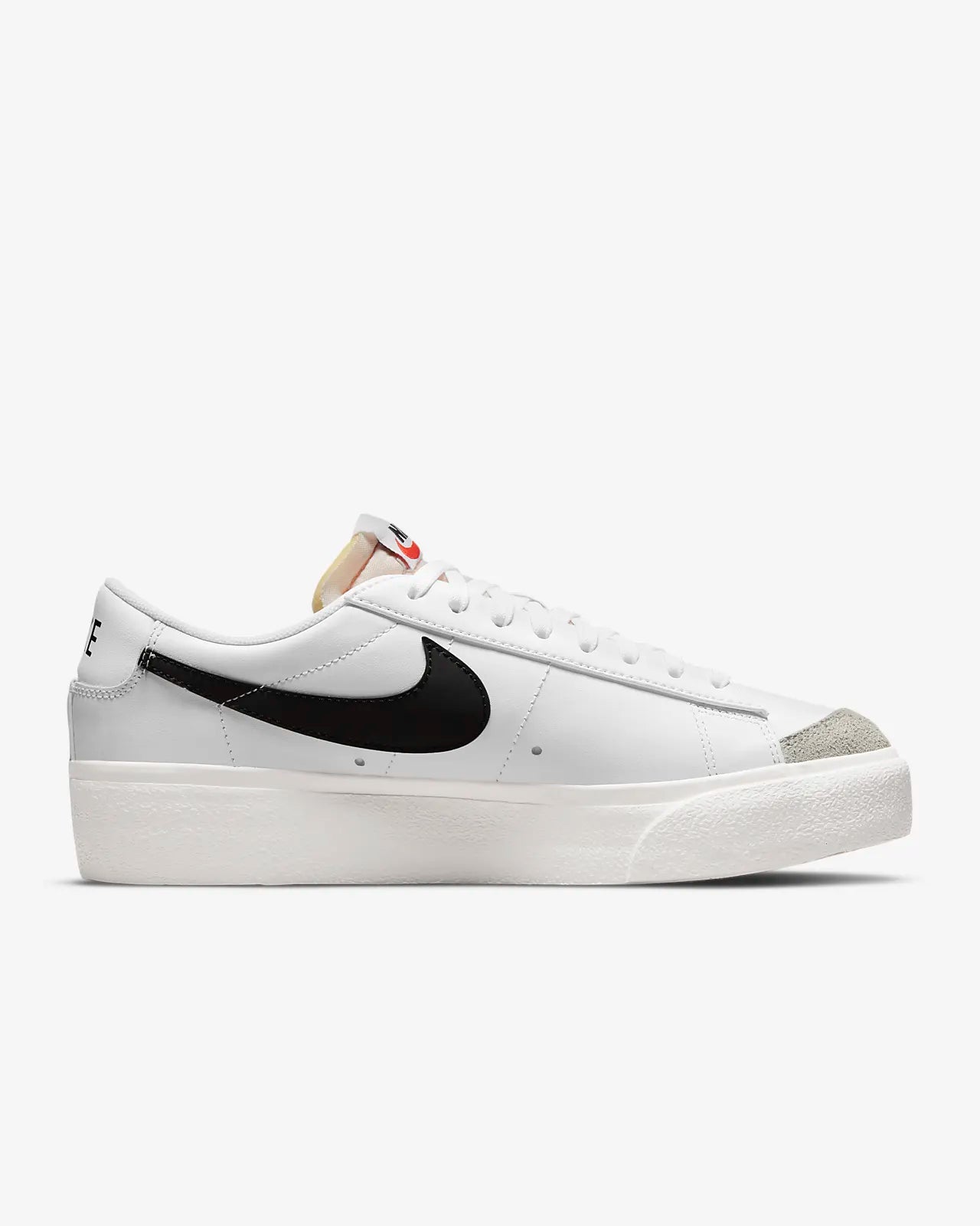 Nike Blazer Low Platform white black DJ0292-101