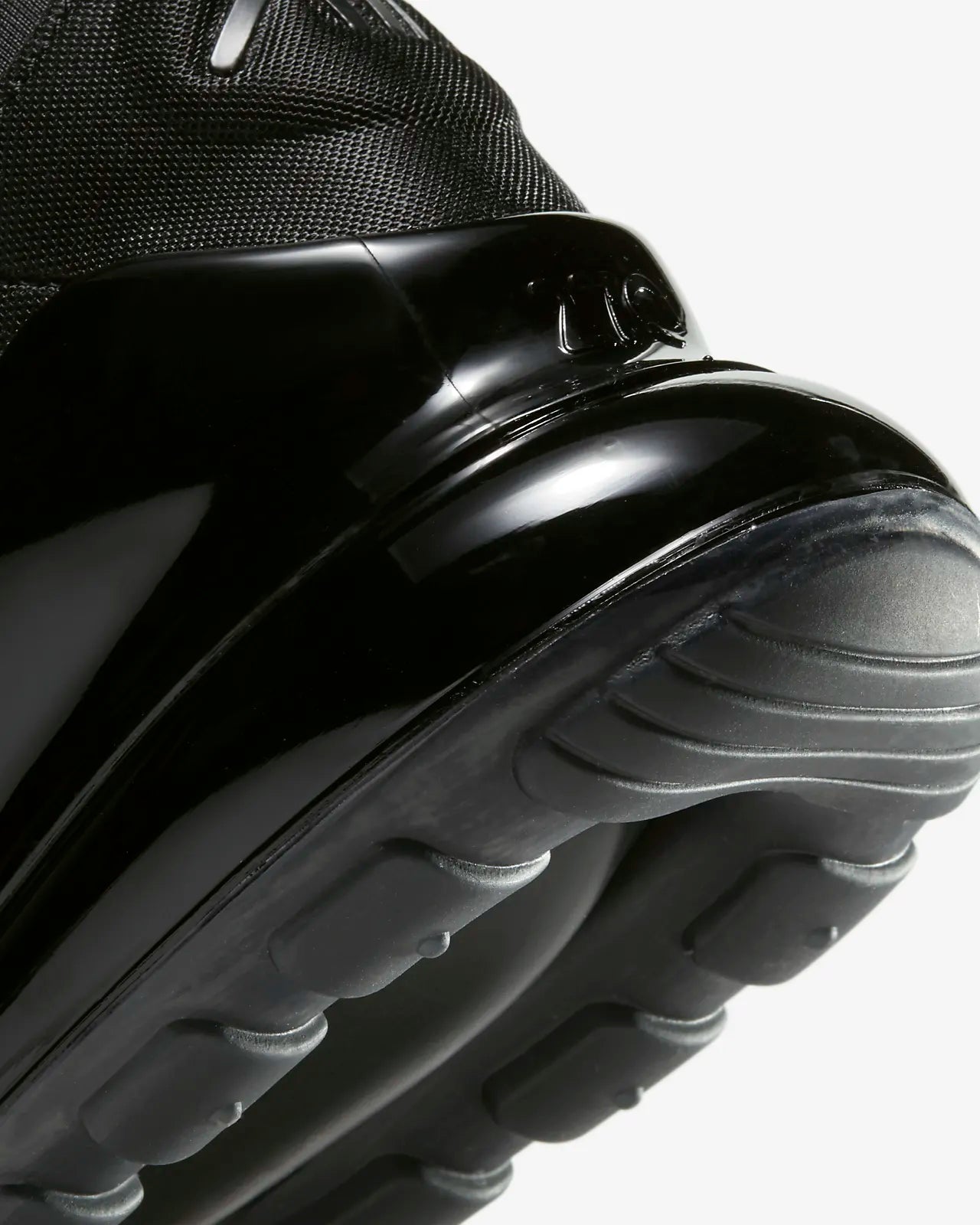 Nike Air Max 270 Black AH8050-005