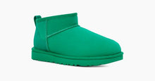 Lade das Bild in den Galerie-Viewer, UGG Classic Ultra Mini Boot Emeraldgreen 1116109
