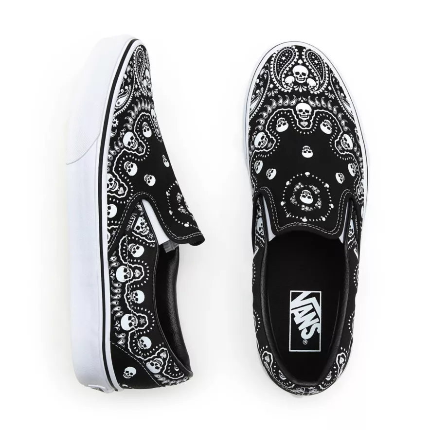 VANS Classic Slip On BANDANA VN0A33TBD95