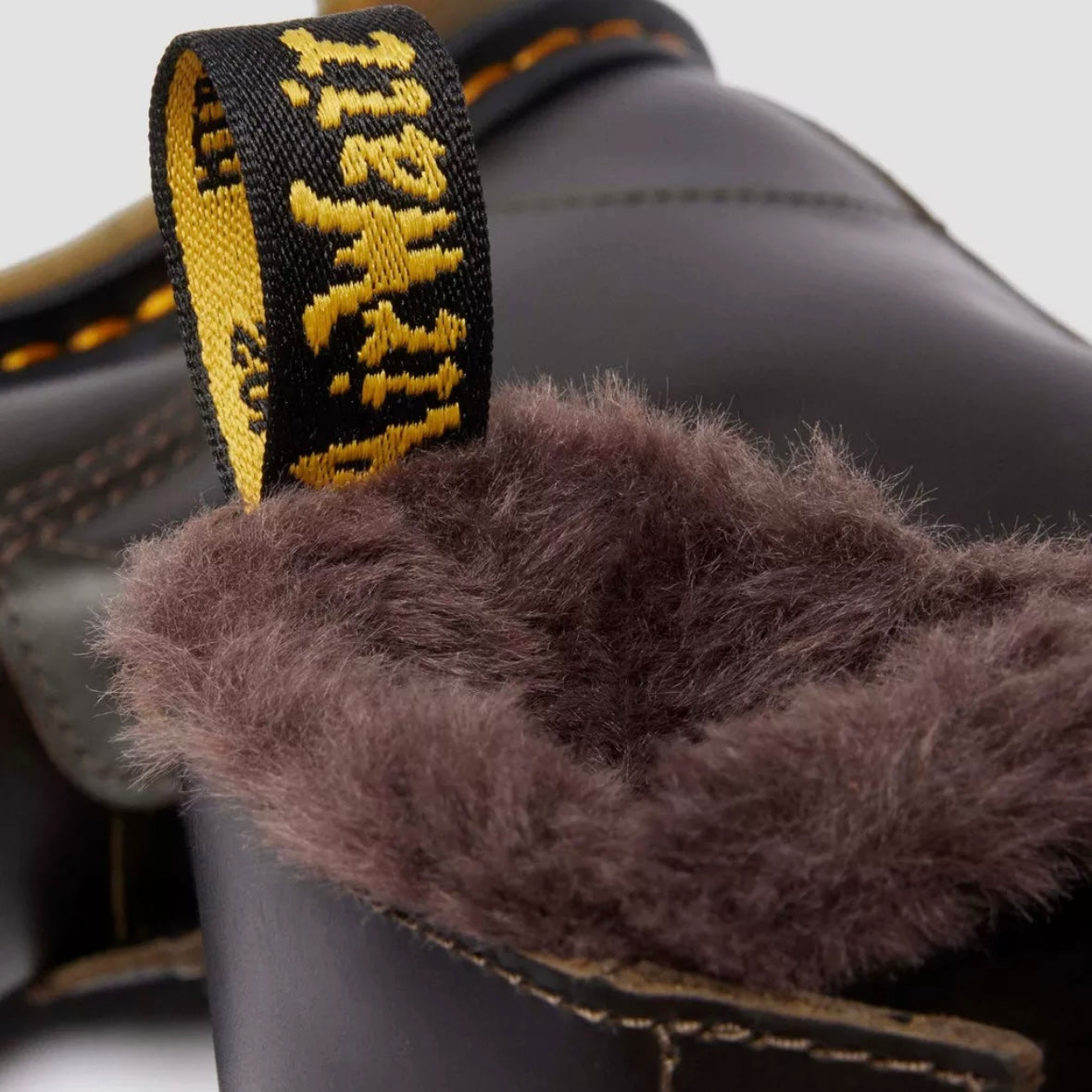 Dr.Martens 1460 Serena Dark Taupe 41414020
