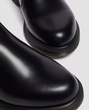 Lade das Bild in den Galerie-Viewer, Dr.Martens Chelsea Boots Flora Black Polished Smooth 32217001
