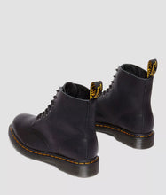 Lade das Bild in den Galerie-Viewer, Dr.Martens 1460 black Ambassador 31981001
