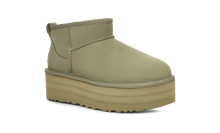 Lade das Bild in den Galerie-Viewer, UGG Ultra Mini Platform Boot SHADED CLOVER 1135092
