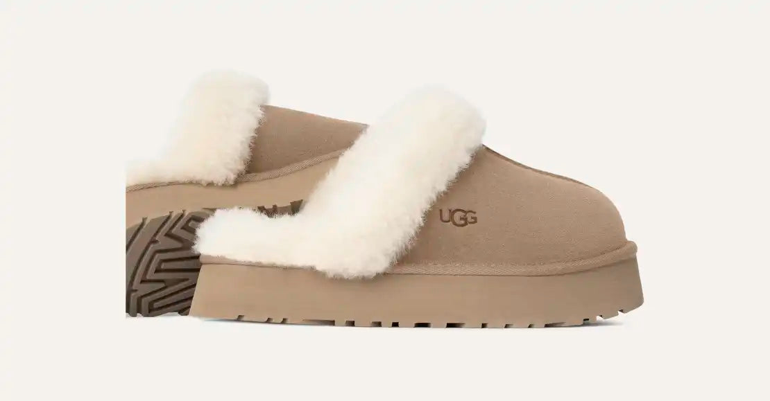 UGG Disquette Hausschuh Sand 1122550