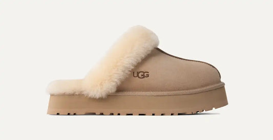 UGG Disquette Hausschuh Sand 1122550