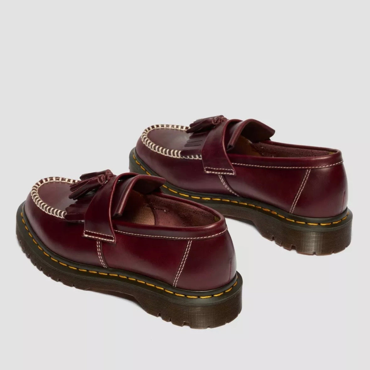 Dr.Martens Adrian Cherry Red Orleans 42849600