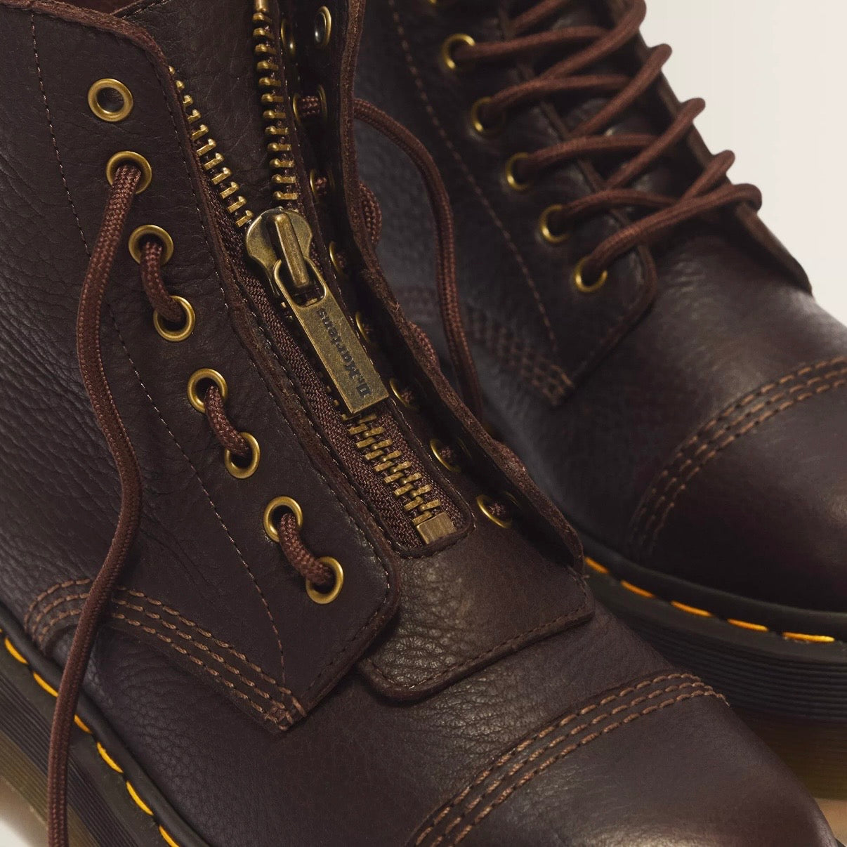 Dr.Martens Sinclair Plateau Ambassador Dark Brown 44348200
