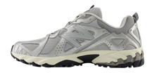 Lade das Bild in den Galerie-Viewer, New Balance ML610 TAU Castlerock Raincloud
