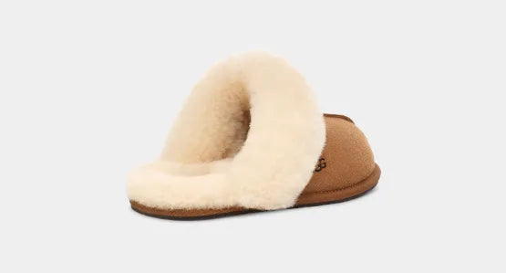 UGG Scuffette II Hausschuh Chestnut 1106872