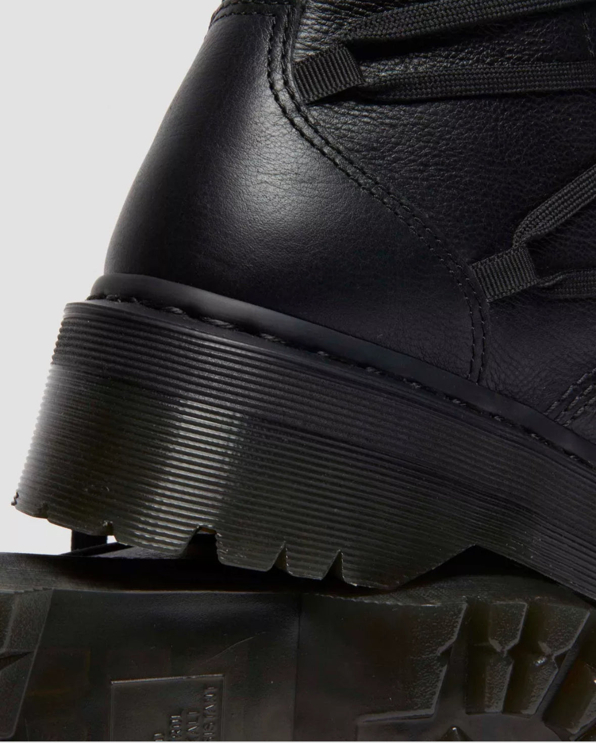 Dr.Martens Jarrick Black Pisa Plateau 32221001