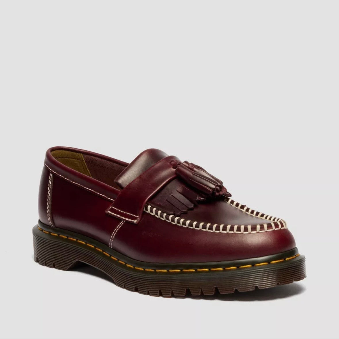 Dr.Martens Adrian Cherry Red Orleans 42849600