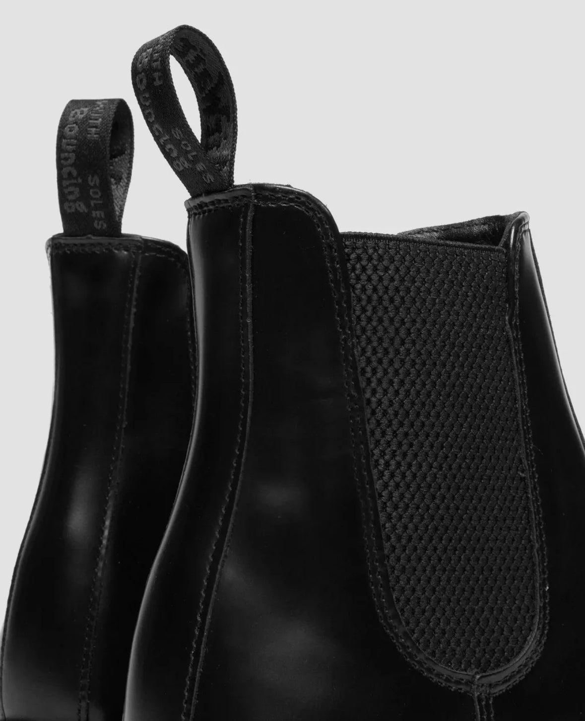 Dr.Martens Chelsea Boots Flora Black Polished Smooth 32217001