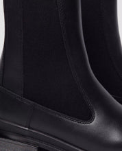 Lade das Bild in den Galerie-Viewer, Dr.Martens Maybole Chelsea Boots Black Wanama 32069001
