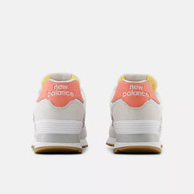 Lade das Bild in den Galerie-Viewer, New Balance Sneaker WL574 IPK Reflection Rose Sugar
