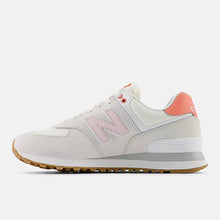 Lade das Bild in den Galerie-Viewer, New Balance Sneaker WL574 IPK Reflection Rose Sugar
