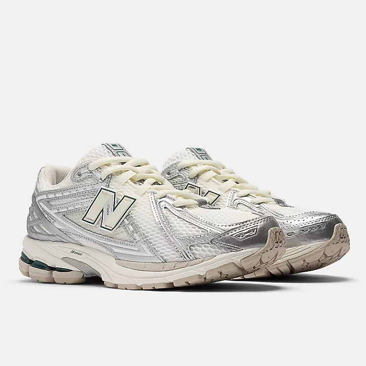 New Balance M1906REE Silver Metallic Sea Salt New Spruce