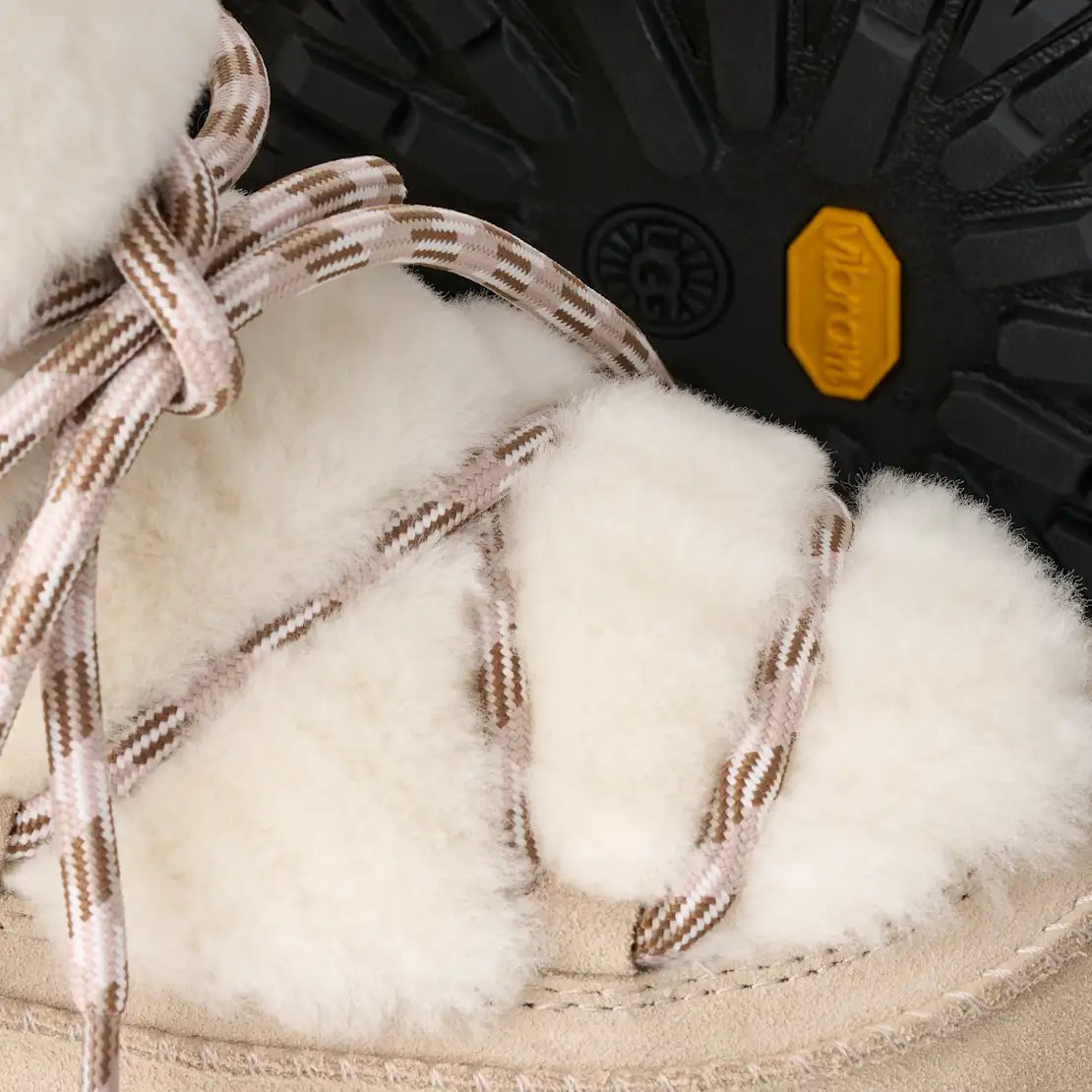 UGG Classic Tread Fluffed Boot Moonlight 1183490